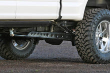 Load image into Gallery viewer, Fabtech 17-21 Ford F250/350 4WD Floating Rear Traction Bar System - Black Ops Auto Works